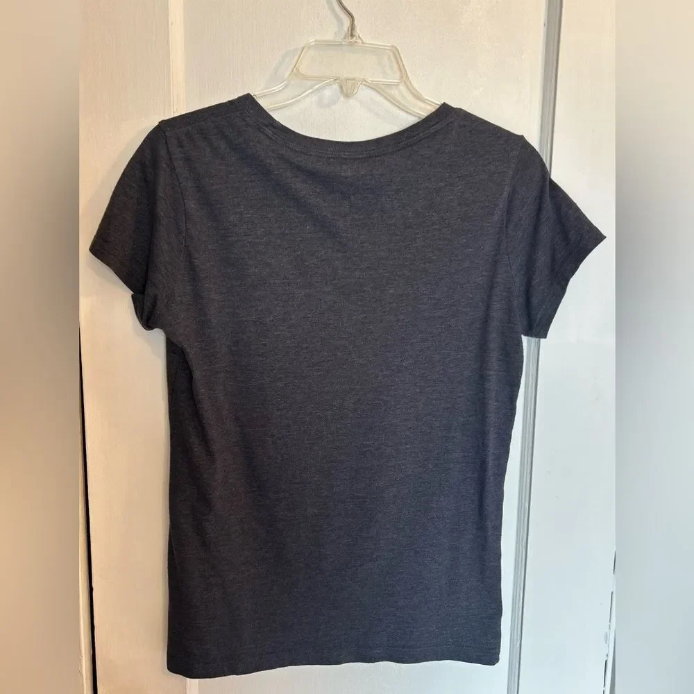 Aeropostale Tropical Hybiscis Pattern Tee Dark Gray Youth Large Pre Owned